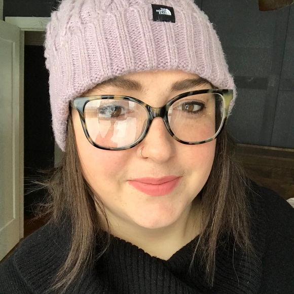 Meet your Posher, Rae - Picture 1 of 1